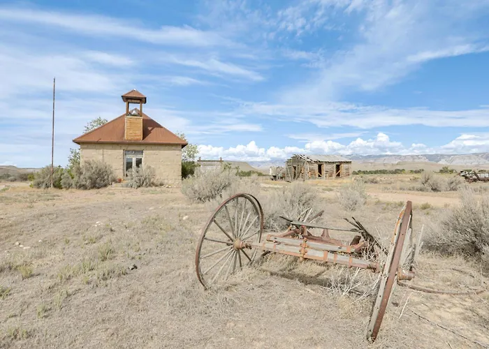 Converted Historic Schoolhouse: Wyoming Retreat Holiday home Greybull